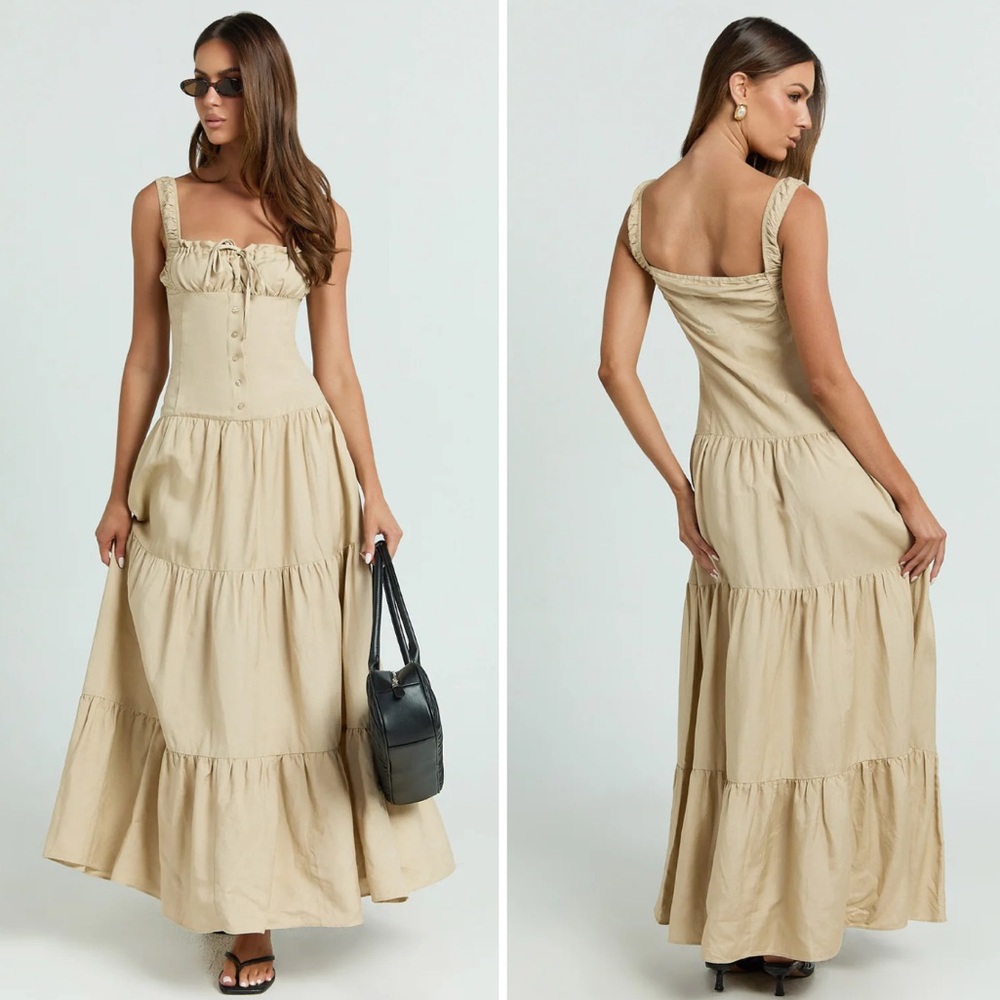Lioness | Heart-Shaped‎ Maxi Dress - Picture 2 of 8
